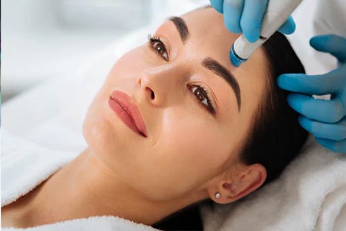 چگونه مدرس دوره‌های تکنسین دستگاه‌های زیبایی شویم؟